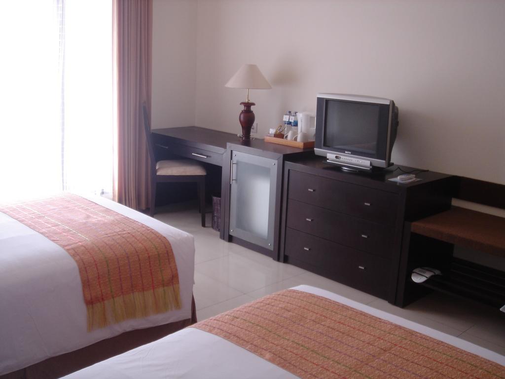 Hotel Town House Bukit Damai Indah Balikpapan  Exterior foto